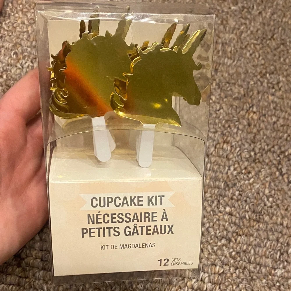 Gold Unicorn Cupcake Kit